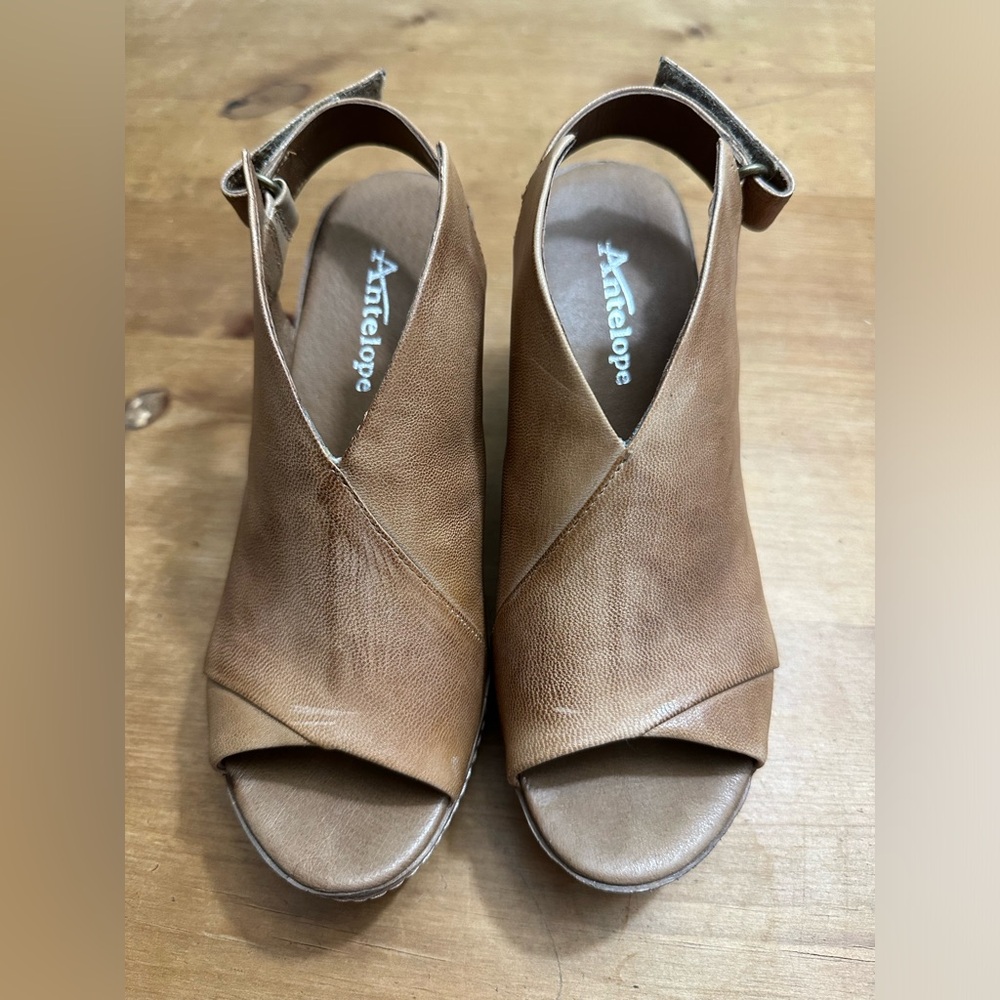 Antelope platform wedge